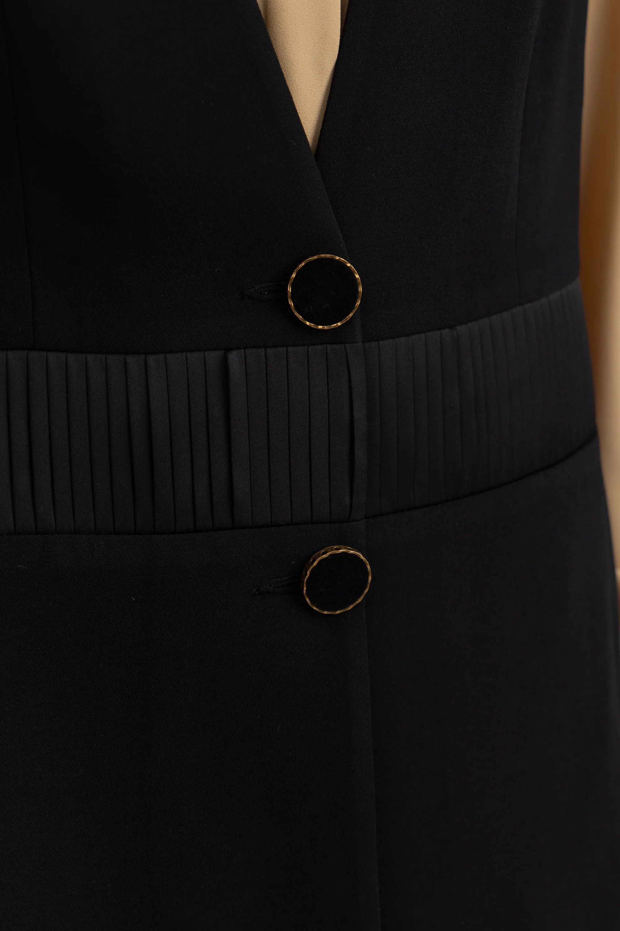 crepe vest - Image 9