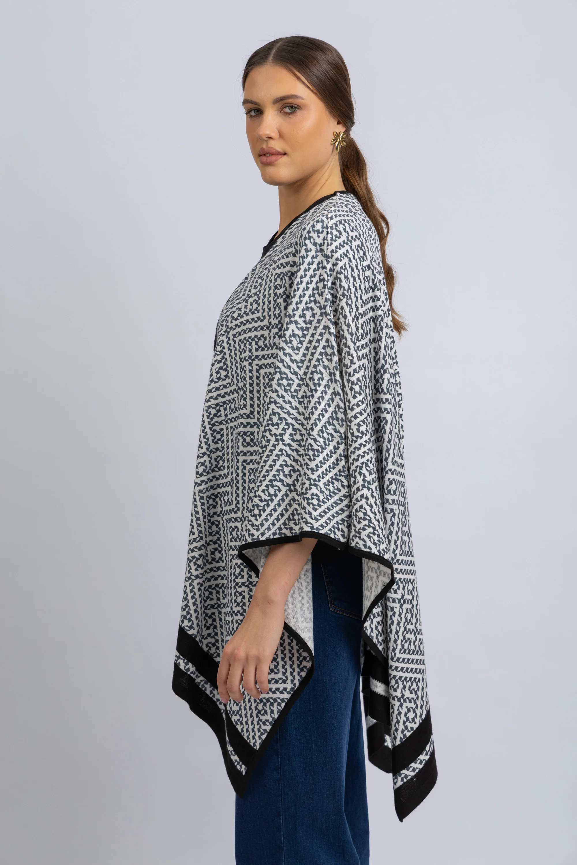 knitwear poncho - Image 3