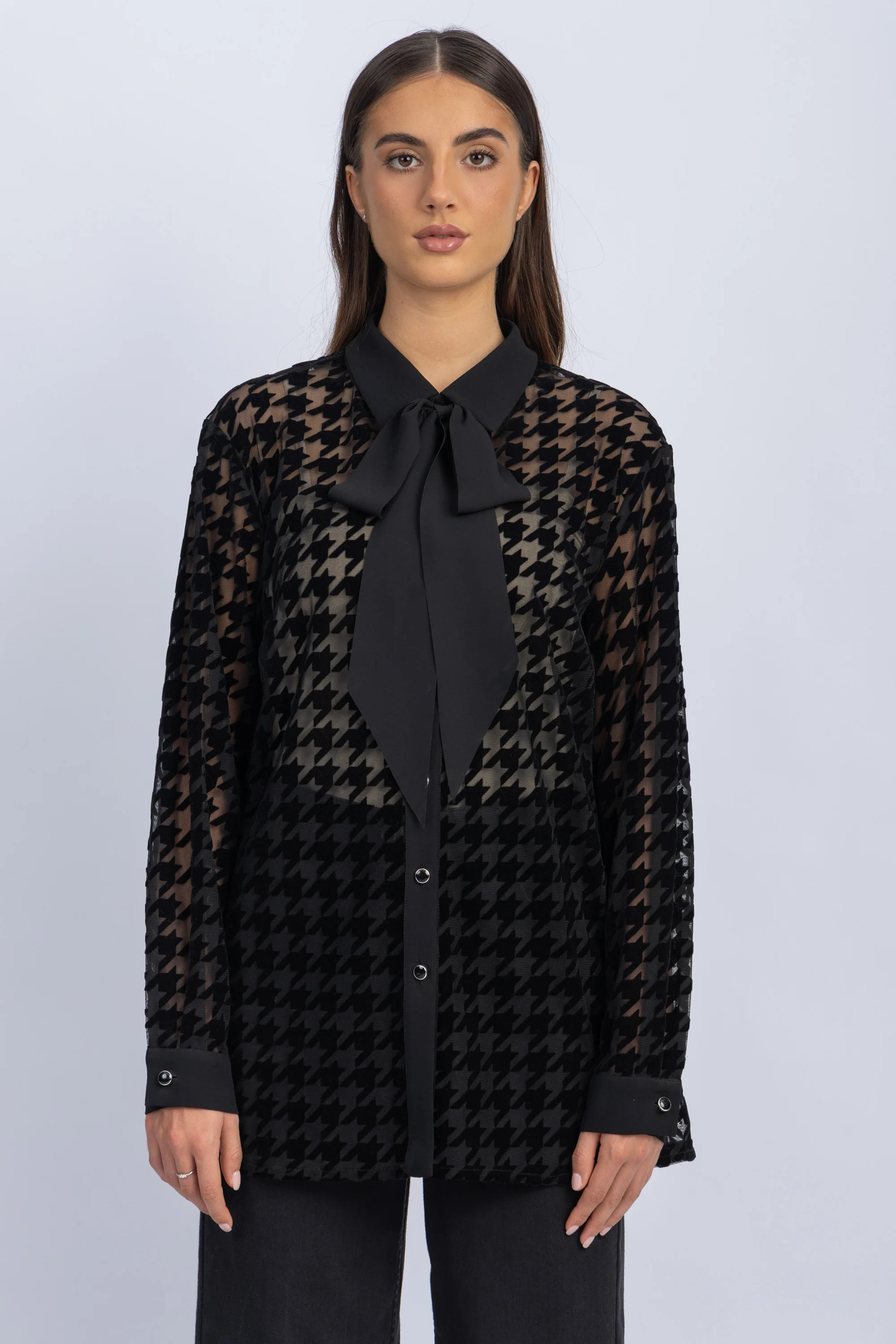 lace shirt