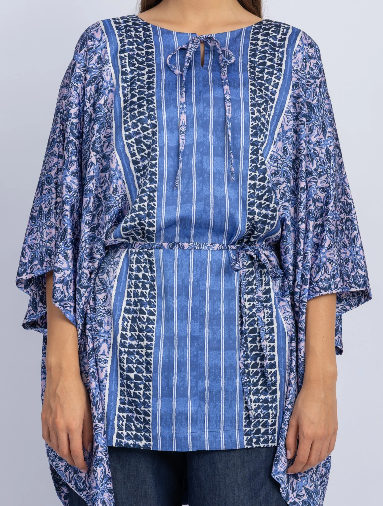 satin poncho - Image 4