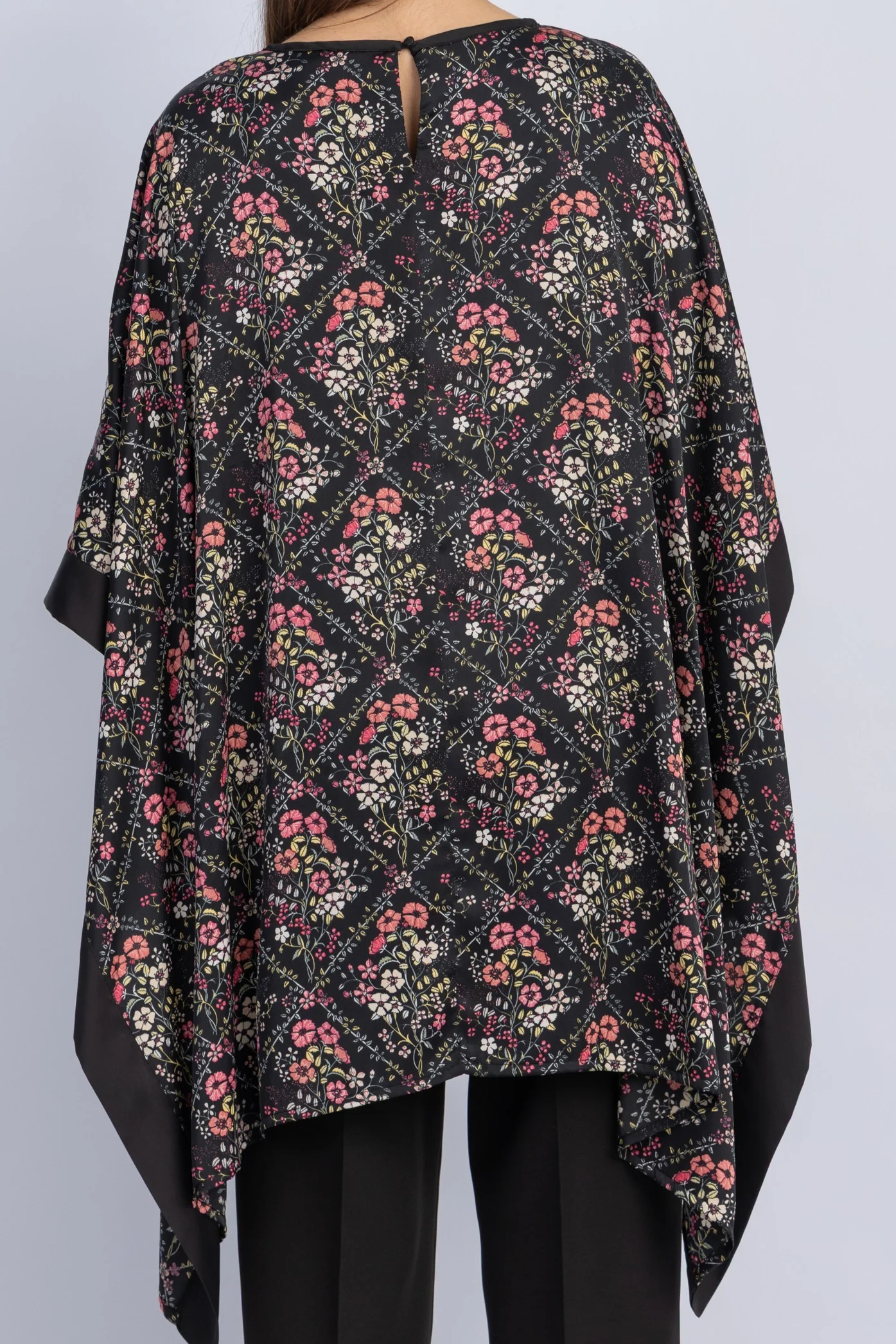 satin poncho - Image 3