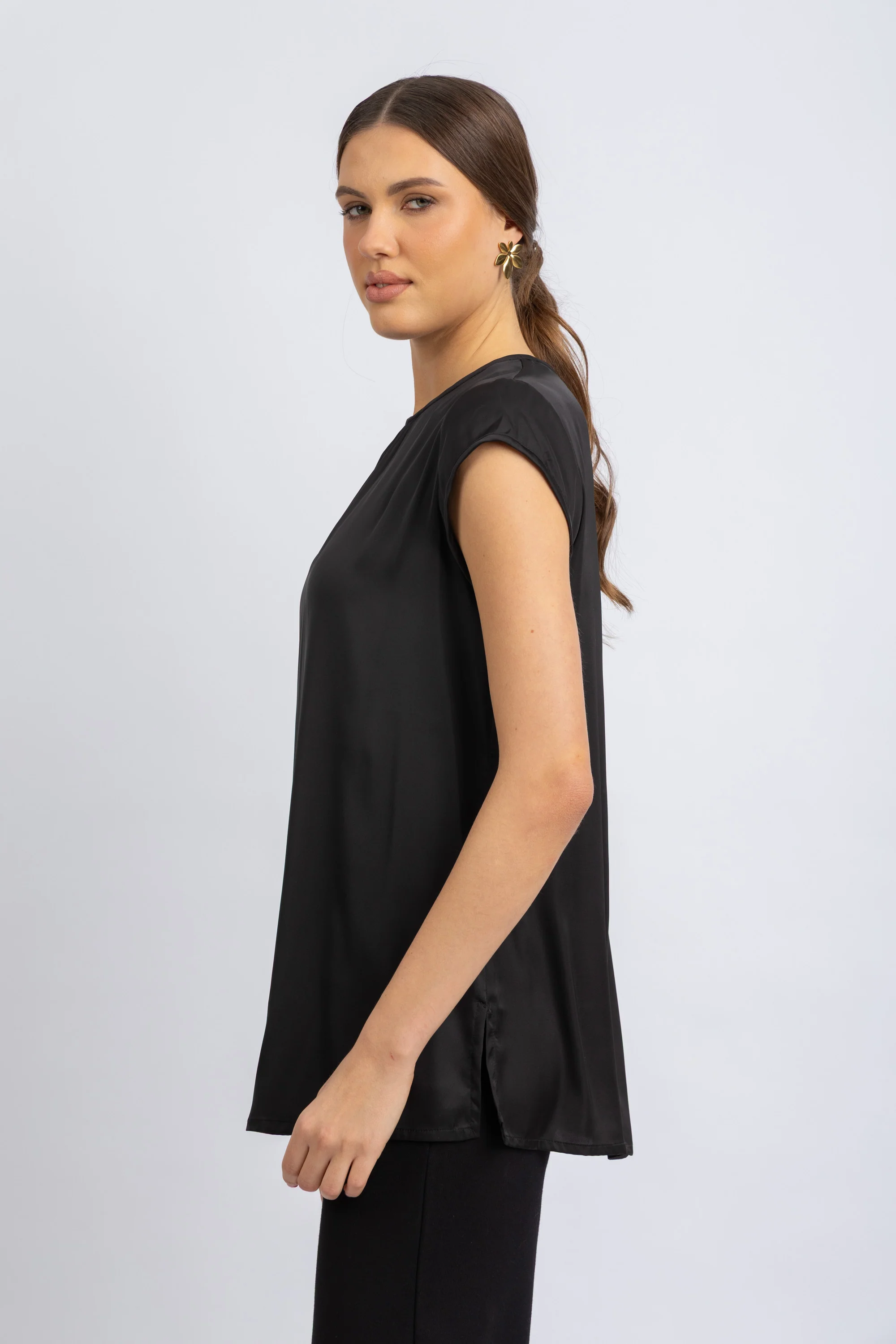 satin top - Image 4